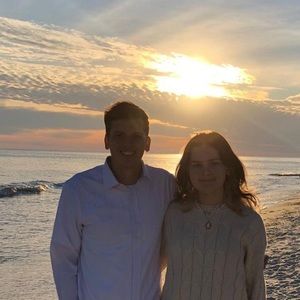 Meet your Posher, Sherry